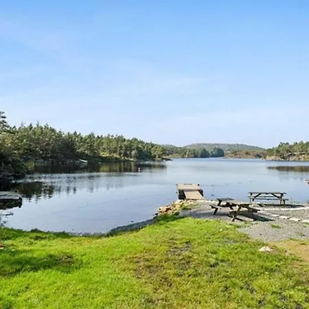 Family Close To Nature Near Lindesnes Spangereid