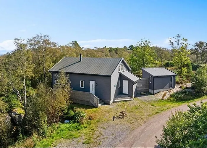度假居 Flott Tett Pa Naturen Ved Lindesnes